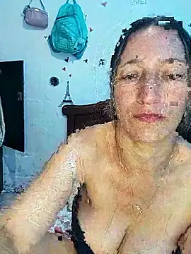 Webcam Model (Keila10)  is live.Free join now!