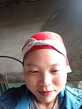 Webcam Model (clara-cute)  is live.Free join now!