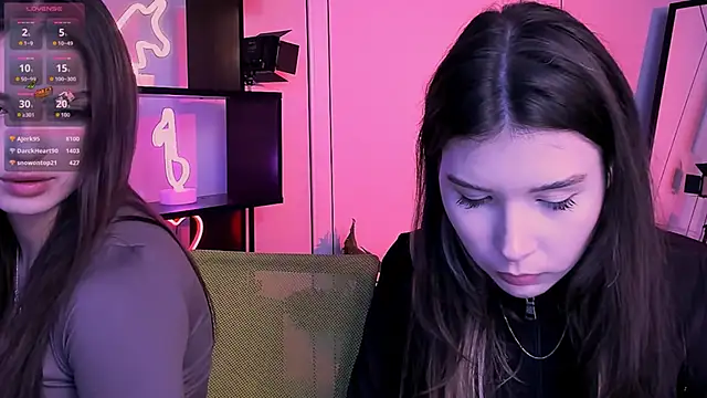 lily_morty - Lily_morty's free webcam - UK Sex Cams