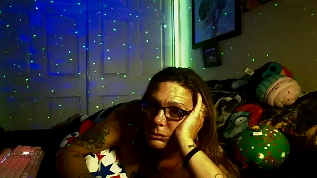 sparklesb1tch - SparklesB1tch's free webcam - UK Sex Cams