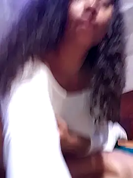 Webcam Model (Violethroos)  is live.Free join now!