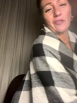 SweetandSluttyMilf