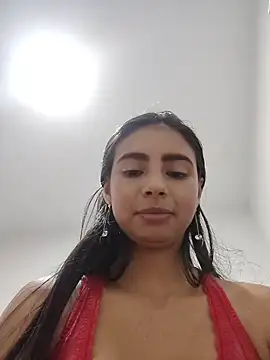 Webcam Model (NileveSantanna)  is live.Free join now!