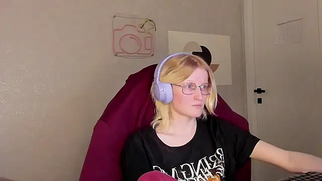 elizabethharpper - ElizabethHarpper's free webcam - UK Sex Cams