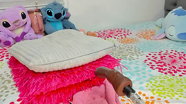 elizabeth_18_ - Elizabeth_18_'s free webcam - UK Sex Cams