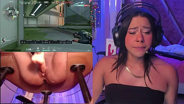 Live webcam thumbnail of Gina_Kurt from co. Watch my show!