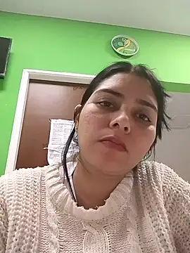 Webcam Model (yesi-nursehot)  is live.Free join now!