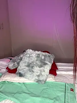 Webcam Model (SofiaLust_Eup)  is live.Free join now!