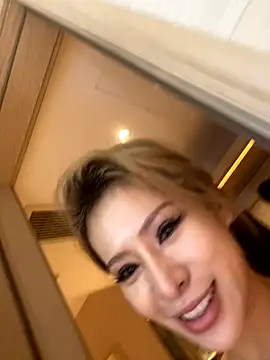 miumiu-66's Stripchat show and profile