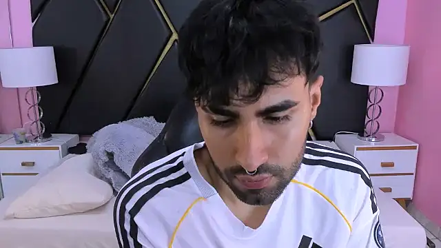 milanzaire (M young) - Buzz my hairy ass till cum