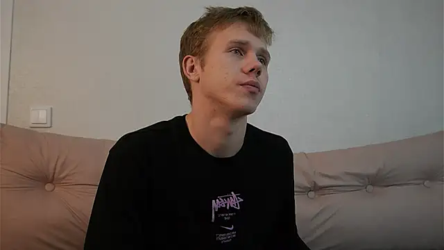 tvelweek - Tvelweek's free webcam - UK Sex Cams