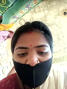 Webcam Model (Cute-Bandna)  is live.Free join now!