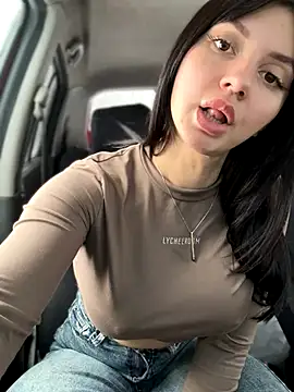 JulliaVegas live cam