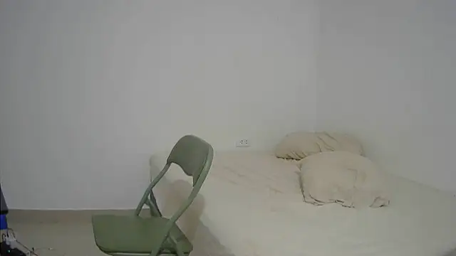 johagnarvaez (F young) - naked show striptis