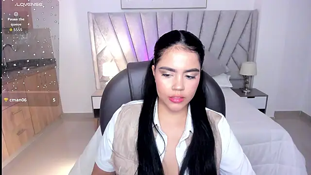 Live webcam thumbnail of Mila_blaze from . Watch my show!