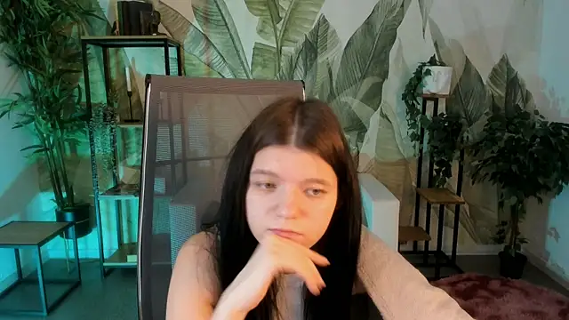 stasyacollins (F teen) - Spin around showing your outfit