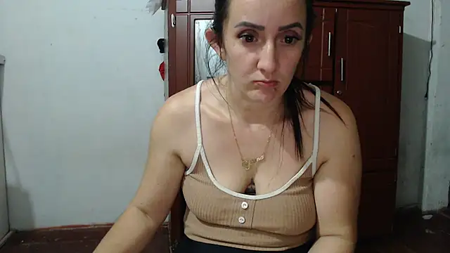 Live webcam thumbnail of DeepAnal07 from co. Watch my show!