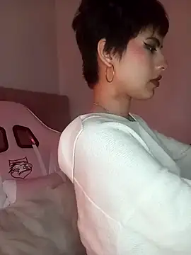 Webcam Model (Eva_Feller69)  is live.Free join now!