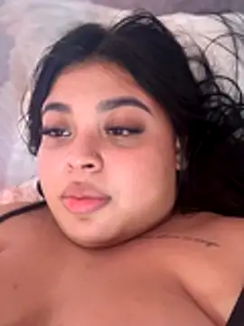 Webcam Model (Emily_Cooper7)  is live.Free join now!