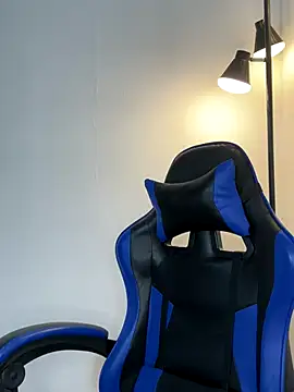 Webcam Model (_Bella_7)  is live.Free join now!