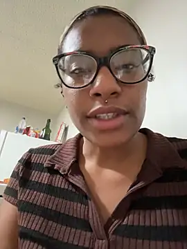 Webcam Model (Tu_GataLinda)  is live.Free join now!