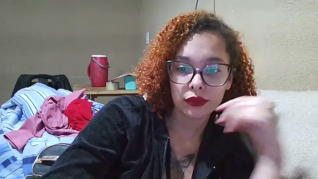 dominamoon_ live cam