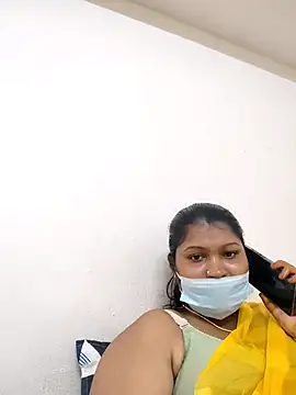Webcam Model (tamil_Miraclequeen)  is live.Free join now!