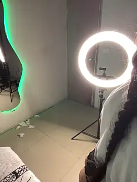 Im_Little webcam stripchat model stream image