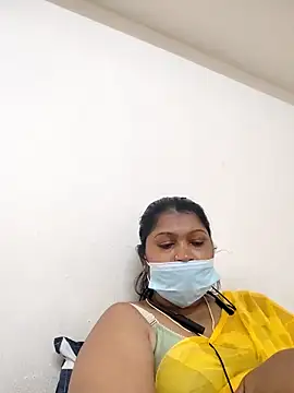 Webcam Model (tamil_Miraclequeen)  is live.Free join now!