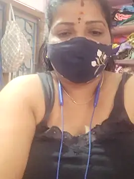 Webcam Model (lathikaqueentamil)  is live.Free join now!