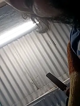 sri2450 (M young) - Cum show in public