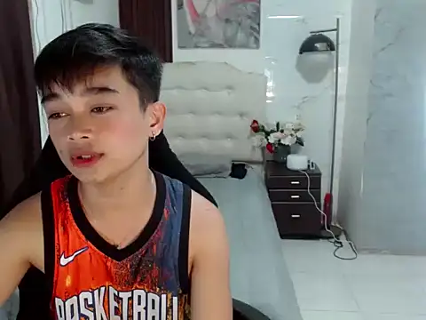 sky_hot123 (M twink) - CUM SHOW