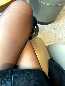 yimisun01 from StripChat is Freechat