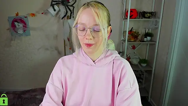  R0cket_bunny chat room