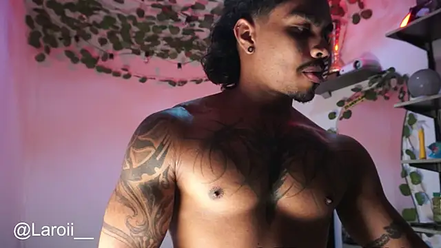 young_laroi (M young) - Fuck my machine - Oil body- show cum💦🔥