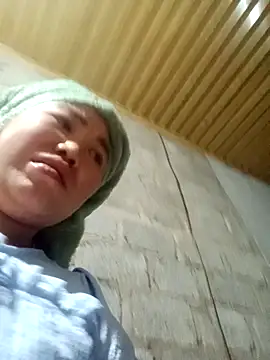 jienrrr's Stripchat show and profile