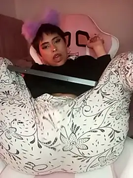 Webcam Model (Eva_Feller69)  is live.Free join now!