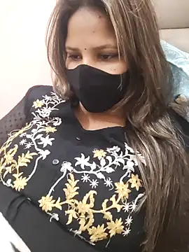 Webcam Model (Miss_Rose__)  is live.Free join now!