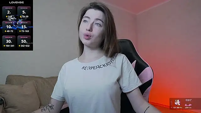 Luxuryalma live cam screenshot female from Ukraine on ReplayHer – Replays, Highlights & Live Cams