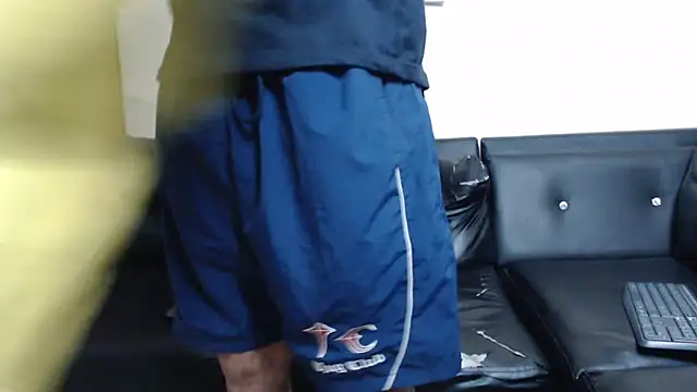  biigjhonny chat room