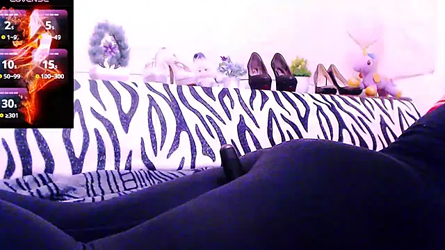 _magic_smile_11 - _magic_smile_11's free webcam - UK Sex Cams