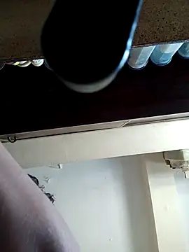 Webcam Model (thanusi_2)  is live.Free join now!