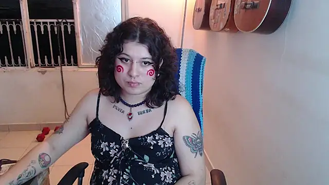 smoke_trip_alicia - Smoke_trip_Alicia's free webcam - UK Sex Cams