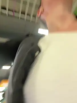 Webcam Model (eveangelll)  is live.Free join now!