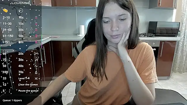 _bondixurban_ (F young) - Sucking a dildo and deep throat