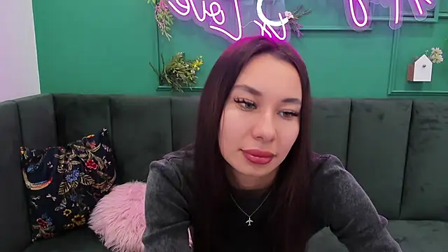 kat__cat (F young) - take off this top