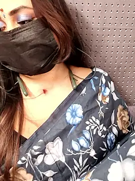 Webcam Model (Cutie_nila26)  is live.Free join now!