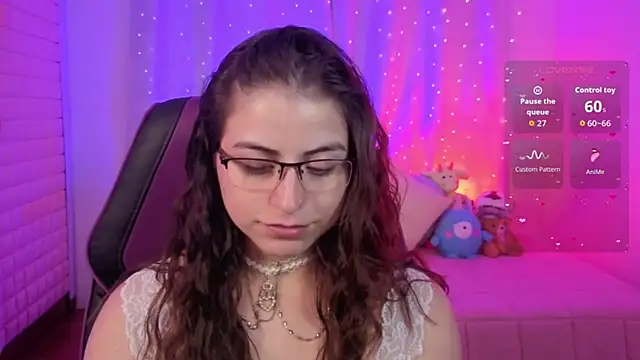 taiga_cute (F young) - oily boobs