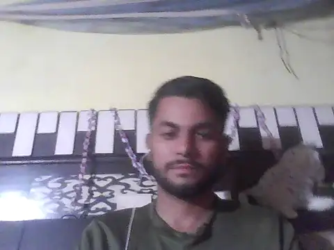 stubborndesiboy (Ask my age) - i lost my phone and i want to buy a new