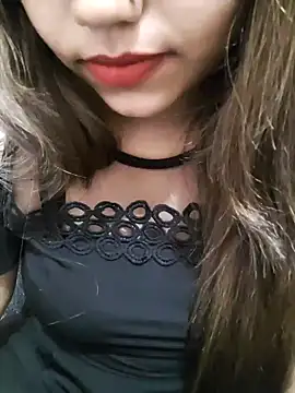 Webcam Model (Miss_Rose__)  is live.Free join now!